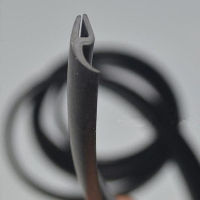 1.7M Moulding Strip Multipurpose Water-proof Strong Toughness Practical Car Sealing Strip for Bus