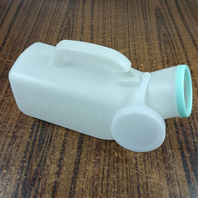 1200 ML Male Urinal with Cap Reusable Plastic Urinal Pot Men Urinal Accessories for Home Elderly Bedridden