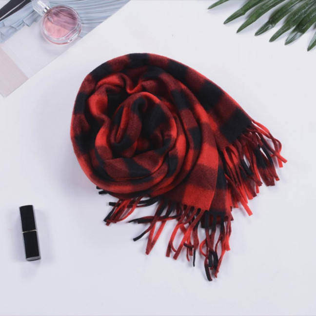 Adult Scarf Double-Sided Velvet Soft Plaid Pattern Autumn Winter Scarf with Tassel Men Women Warm Shawl