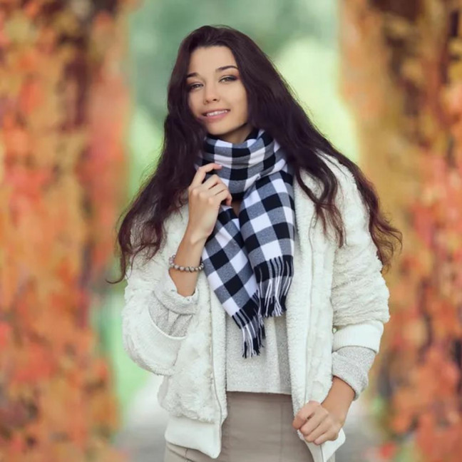 Adult Scarf Double-Sided Velvet Soft Plaid Pattern Autumn Winter Scarf with Tassel Men Women Warm Shawl