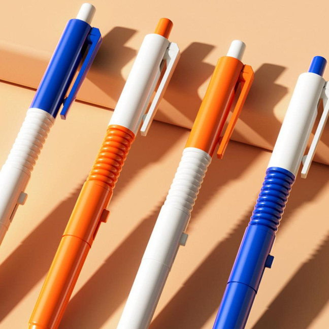 2 in 1 Water Spray Pen Back to School Gift Stress Relief Kids Toy Pen Funny Prank Retractable Pen with Water Spray Function 2 in 1 Water Spray Pen Back to School Gift Stress Relief Kids Toy Pen Funny Prank Retractable Pen with Water Spray Function