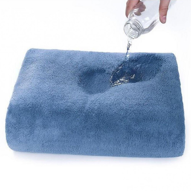 Coral Velvet Bath Towel with Pocket Wearable Absorbent Letter Decoration Color-Blocking Design Button Placket Bath Towel