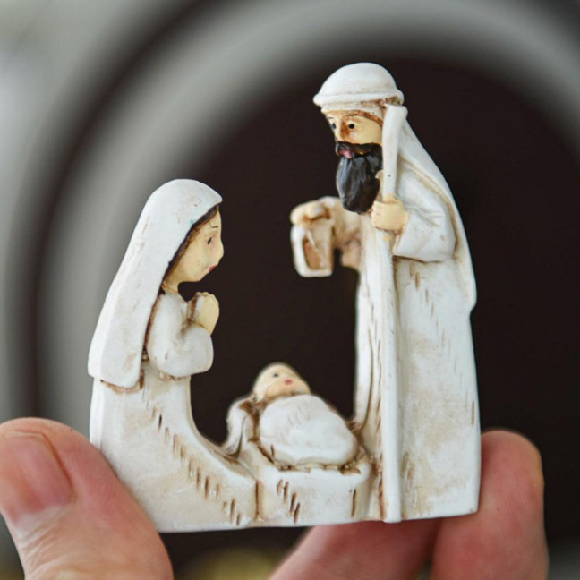 Christmas Nativity Ornament Resin Holy Family Figurine Mantel Shelf Tabletop Decoration Holiday Gift for Christians