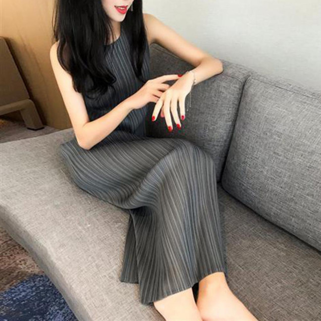 Women Vest Dress Pleated Loose Round Neck Solid Color Straight OL Commuting Dress Sleeveless Calf Length Midi Dress 