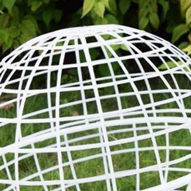 Ball Shaped Movable Chicken House Rollable Poultry Enclosure Round Hutch Plastic Chicken Coop Safety Cage to Prevent Dog Bites for Chicks Rabbits Birds