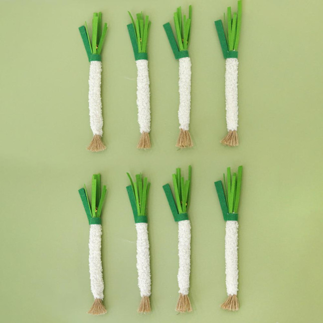 Scallion-Shaped Cat Chew Toy Soft Felt Scallion Cat Teething Toy Interactive Pet Training Supplies for Indoor Kittens And Cats