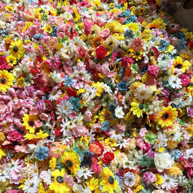 Artificial Flower Garland Faux Wildflower Hanging Decoration Fake Floral Vines Curtain for Spring Summer Home Garden Wedding Party Arch Wall Decor