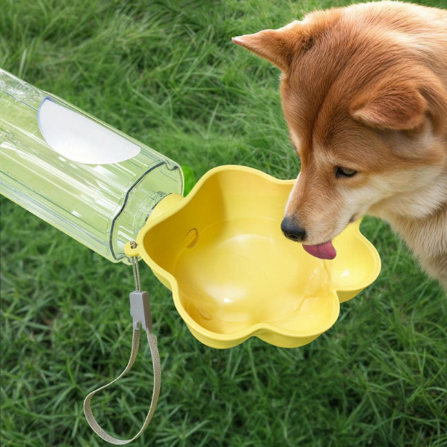 Dog Water Bowl Pet Paw Design Plastic Drinking Dispenser Attach to Water Bottles for Outdoor Travel Hiking Accessory Dog Water Bowl Pet Paw Design Plastic Drinking Dispenser Attach to Water Bottles for Outdoor Travel Hiking Accessory
