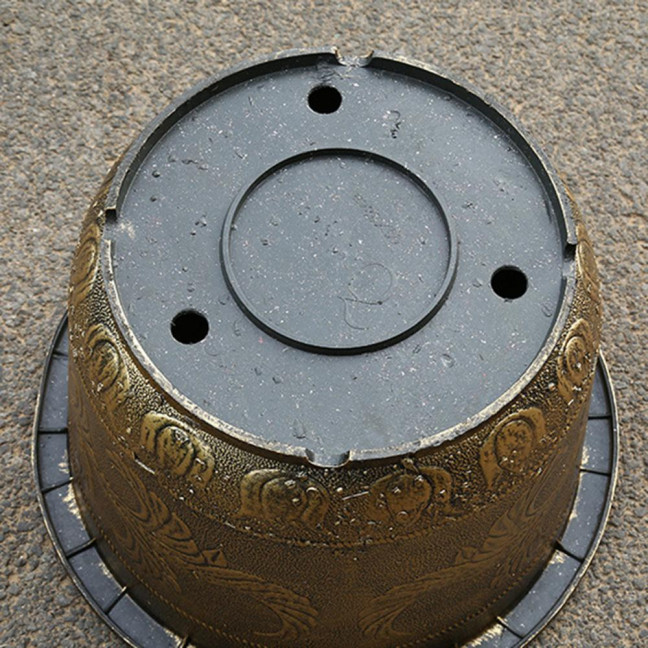 Large Flower Pot Thickened Plant Pot with Drainage Hole Retro Resin Lotus Planter for Indoor Outdoor Plants Home Gardening