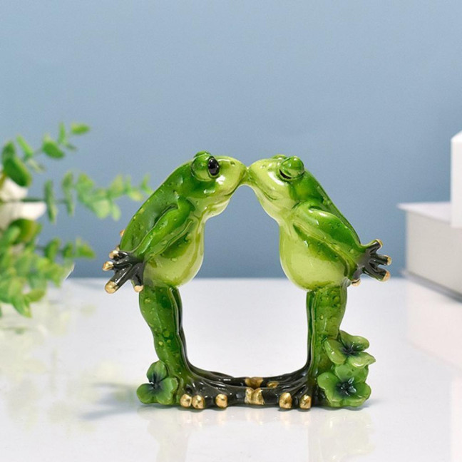 Yoga Frog Figurine Resin Couple Frog Ornament Collectible Desktop Frog Statue for Frog Lovers Gift Home Office Decoration