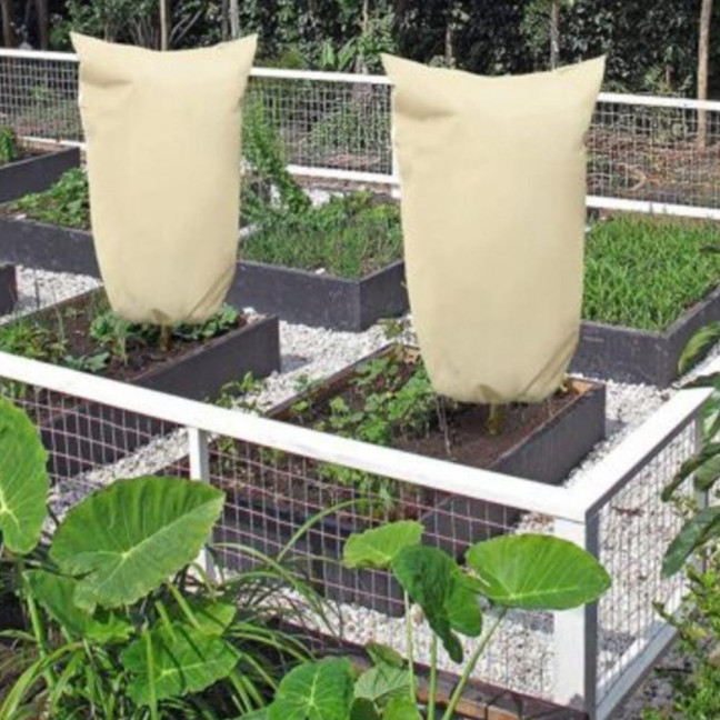 Winter Plant Cover Breathable Freeze Protection Pouch Reusable Frost Blanket with Zipper Drawstring for Outdoor Potted Plants Shrub Winter Plant Cover Breathable Freeze Protection Pouch Reusable Frost Blanket with Zipper Drawstring for Outdoor Potted Plants Shrub