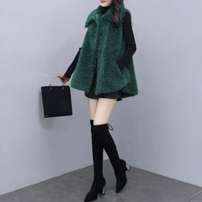 Women's Fuzzy Faux Fur Vest Sleeveless Lapel Fleece Jacket Winter Warm Open Front Cardigan with Pockets