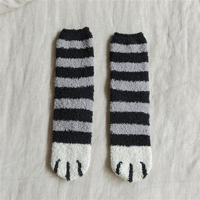 Cat Paw Floor Socks Cute Warm Winter Fuzzy Socks Thickened Stretchy Fluffy Slipper Socks for Home Bedroom Indoor Wear Sleeping