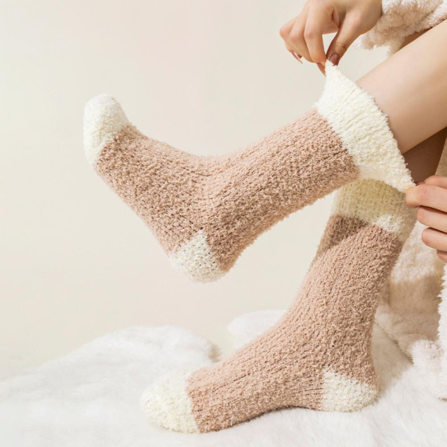 1 Pair Women Coral Velvet Socks Autumn Winter Fuzzy Thick Warm Fleece Mid-calf Socks Soft Fluffy Home Sleeping Slipper Socks
