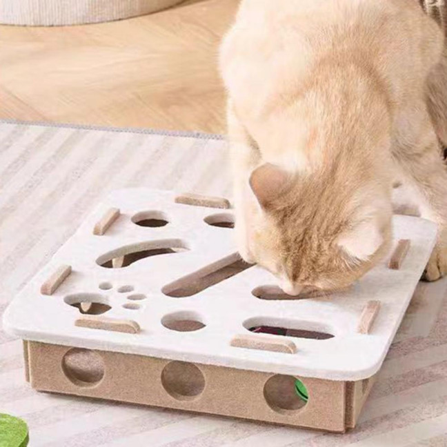Cat Scratch Maze Toy Interactive Felt Maze Nail File Self-Play Maze Box with 3 Bell Balls for Indoor Cats Stimulate Kitten Energy And Instincts 