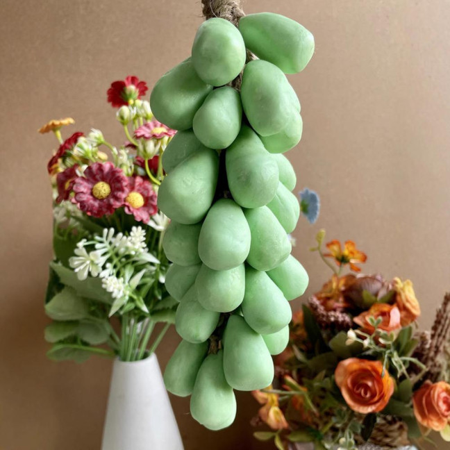 Grape Cluster Handmade Soap 250g Scented Cold-Process Soap for Face Body Realistic Moisturizing Soap Gift for All Skin Types 