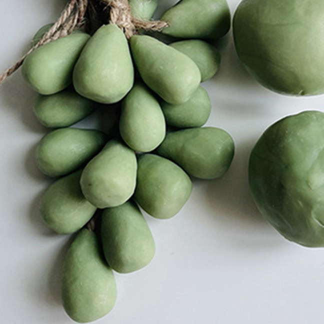 Grape Cluster Handmade Soap 250g Scented Cold-Process Soap for Face Body Realistic Moisturizing Soap Gift for All Skin Types 