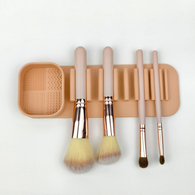 Silicone Makeup Brush Holder Wash Dry 2-in-1 Suction Cup Design Compact Size Waterproof Makeup Brush Stand