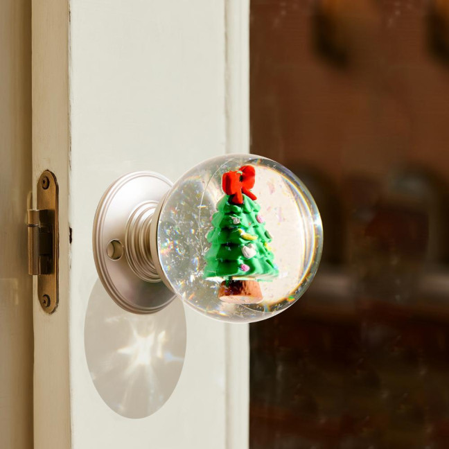 Christmas Door Knob Vintage Xmas Tress Santa Claus Transparent Faux Crystal Ball Decorative Bedroom Front Door Handle Replacement Christmas Door Knob Vintage Xmas Tress Santa Claus Transparent Faux Crystal Ball Decorative Bedroom Front Door Handle Replacement
