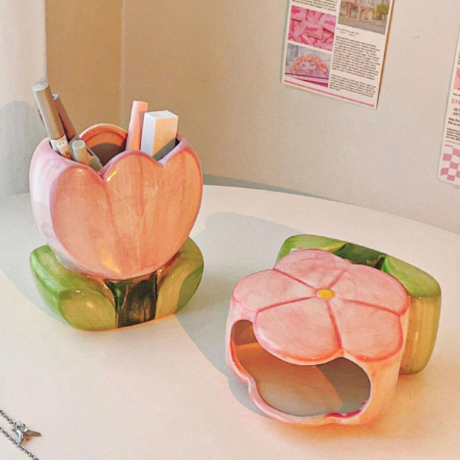 Ceramic Flower Pen Holder Cute Desk Office Storage Box Stationery Shelf Multifunctional Aesthetic Desktop Organizer for Makeup Tools Rulers Brushes Ceramic Flower Pen Holder Cute Desk Office Storage Box Stationery Shelf Multifunctional Aesthetic Desktop Organizer for Makeup Tools Rulers Brushes
