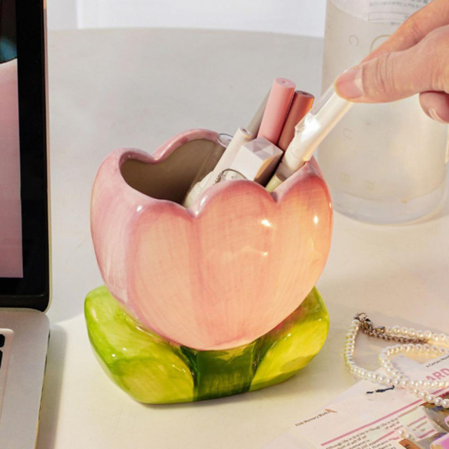 Ceramic Flower Pen Holder Cute Desk Office Storage Box Stationery Shelf Multifunctional Aesthetic Desktop Organizer for Makeup Tools Rulers Brushes Ceramic Flower Pen Holder Cute Desk Office Storage Box Stationery Shelf Multifunctional Aesthetic Desktop Organizer for Makeup Tools Rulers Brushes