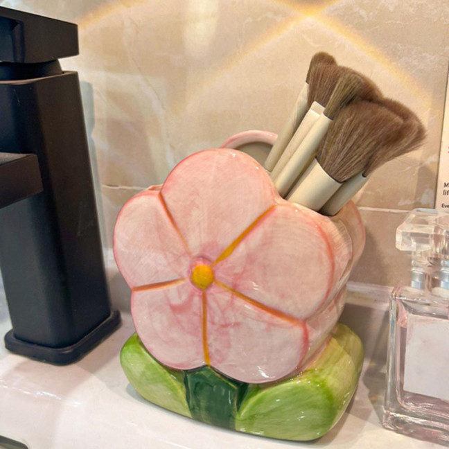 Ceramic Flower Pen Holder Cute Desk Office Storage Box Stationery Shelf Multifunctional Aesthetic Desktop Organizer for Makeup Tools Rulers Brushes Ceramic Flower Pen Holder Cute Desk Office Storage Box Stationery Shelf Multifunctional Aesthetic Desktop Organizer for Makeup Tools Rulers Brushes