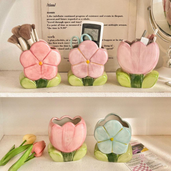 Ceramic Flower Pen Holder Cute Desk Office Storage Box Stationery Shelf Multifunctional Aesthetic Desktop Organizer for Makeup Tools Rulers Brushes Ceramic Flower Pen Holder Cute Desk Office Storage Box Stationery Shelf Multifunctional Aesthetic Desktop Organizer for Makeup Tools Rulers Brushes