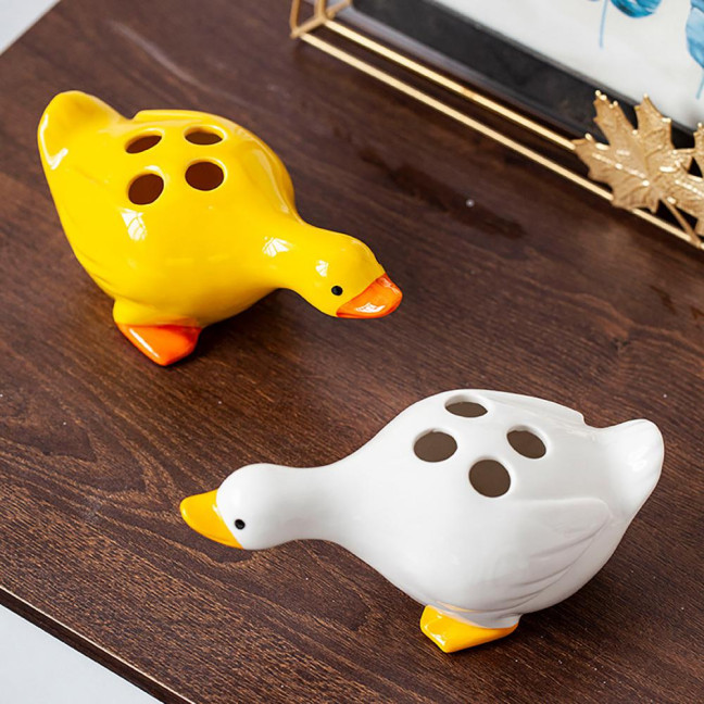 Duck Toothbrush Holder Ceramic Cute Toothbrush Organizer Decorative Cartoon Duck Toothbrush Stand for Bathroom Decor And Storage 