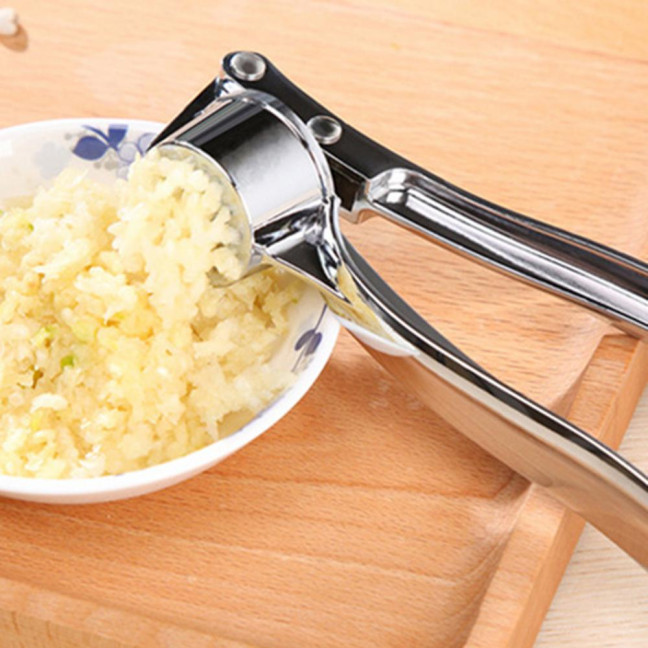 Garlic Press Stainless Steel Garlic Mincer Manual Garlic Crusher Effortless Chopping Tool for Garlic Ginger Nuts 