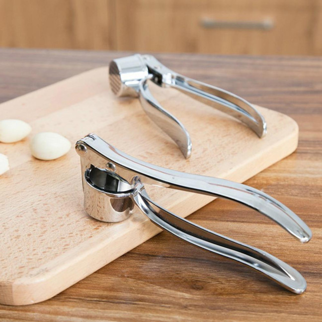 Garlic Press Stainless Steel Garlic Mincer Manual Garlic Crusher Effortless Chopping Tool for Garlic Ginger Nuts 