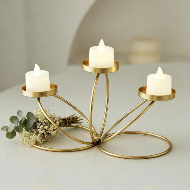 Cast Iron Candle Holder Decoration Home Office Living Room 3-Arm Candlestick Metal Tealight Candle Stand Dining Table Centerpiece Ornament Cast Iron Candle Holder Decoration Home Office Living Room 3-Arm Candlestick Metal Tealight Candle Stand Dining Table Centerpiece Ornament