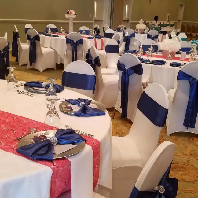 100Pcs Napkin Button Rings Sparkling Rhinestones Inlaid 8-Row Design Napkin Fasteners Festive Tableware Accents