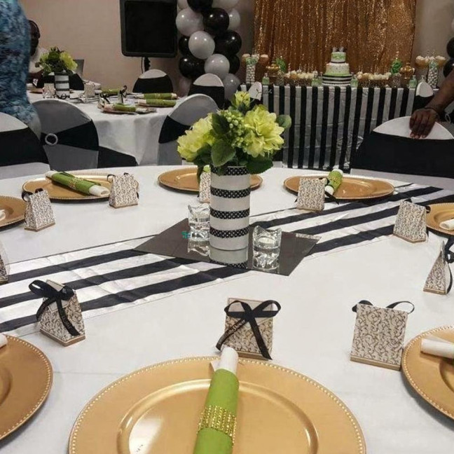 100Pcs Napkin Button Rings Sparkling Rhinestones Inlaid 8-Row Design Napkin Fasteners Festive Tableware Accents