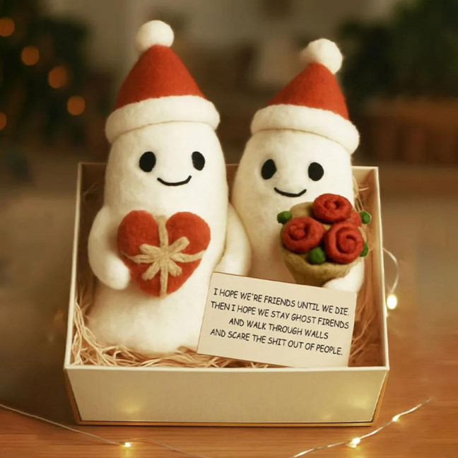 Christmas Ghost Friends Plush Set Cute Small Ghost with Santa Hat for Holiday Home Party Decor Friendship Gifts for Best Friends