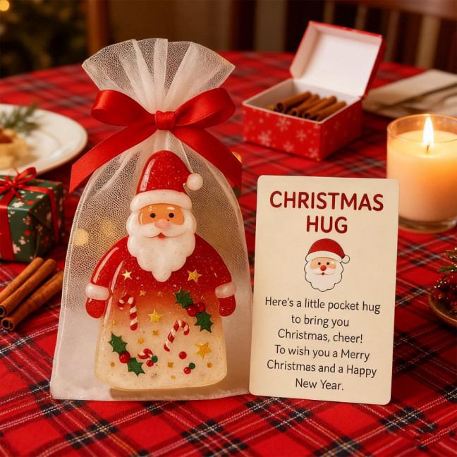 Little Pocket Christmas Hug Small Resin Santa Claus Ornaments with Encouragement Card Emotional Support Keepsake for Friends Family Christma Party Favors