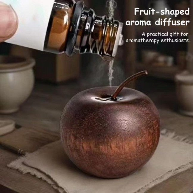 Wooden Aromatherapy Diffuser Wood Christmas Fruit Shape Ornament Decorative Essential Oil Diffuser Gift for Aromatherapy Enthusiasts 