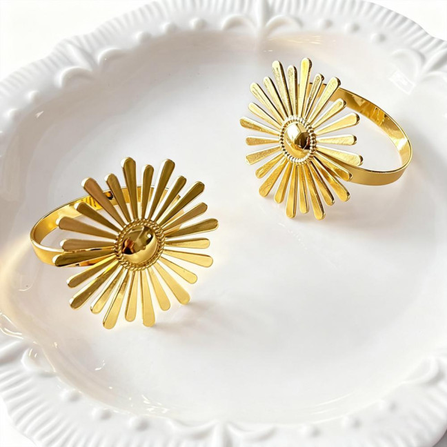 6Pcs Sunflower Napkin Rings Metal Sun Flower Napkin Holders Decorative Napkin Rings for Dining Table Wedding Birthday Party