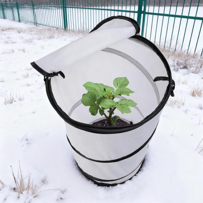 Pop-Up Winter Plant Protector Foldable Plants Freeze Protection Tent Warm Plant Protector Enclosure for Snow Frost Protection Indoor Outdoor  
