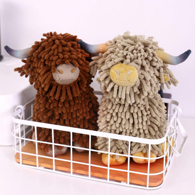Fuzzy Animal Hand Towel Chenille Highland Cow Decorative Towel Cute Doll Absorbent Hand Towel for Bathroom Kitchen