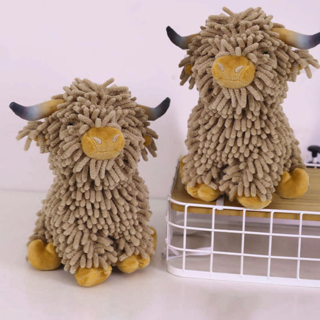 Fuzzy Animal Hand Towel Chenille Highland Cow Decorative Towel Cute Doll Absorbent Hand Towel for Bathroom Kitchen