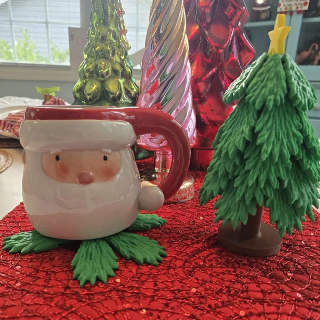 1 Set Christmas Tree Coasters Plastic Heat Insulation Trivets with Star Stirring Stick Table Protector Decorative Coasters for Hot Dishes Drinks Festive Holiday Decor 