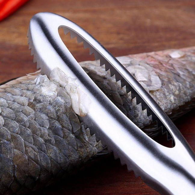 Stainless Steel Fish Scale Remover with Sharp Sawtooth Ergonomic Handle Manual Fish Scale Descaler Descaling Removal Tools Kitchen Gadgets 