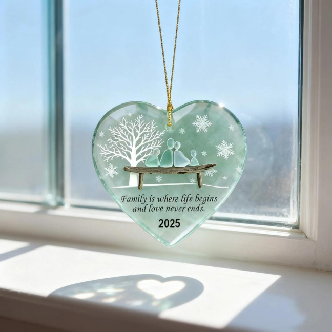 Heart-Shaped Sea Glass Family Ornament Handmade Sea Glass Art Heart Ornament for Christmas Tree Home Decor Heart-Shaped Sea Glass Family Ornament Handmade Sea Glass Art Heart Ornament for Christmas Tree Home Decor