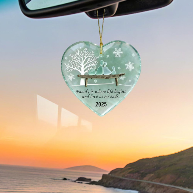 Heart-Shaped Sea Glass Family Ornament Handmade Sea Glass Art Heart Ornament for Christmas Tree Home Decor Heart-Shaped Sea Glass Family Ornament Handmade Sea Glass Art Heart Ornament for Christmas Tree Home Decor