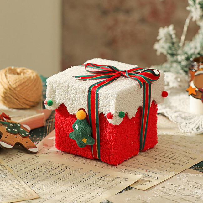 Christmas Gift Box Decoration Thick Velvet Gift Box with Bow Plush Xmas Candy Box for Holiday Home Garden Party Decor
