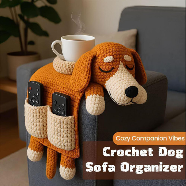 Dog Sofa Arm Organizer Crochet Dog Sofa Armrest Organizer with 2 Pockets And 1 Mug Holder Handmade Dog Shaped Armchair Remote Control Caddy for Phone Treats Cup 