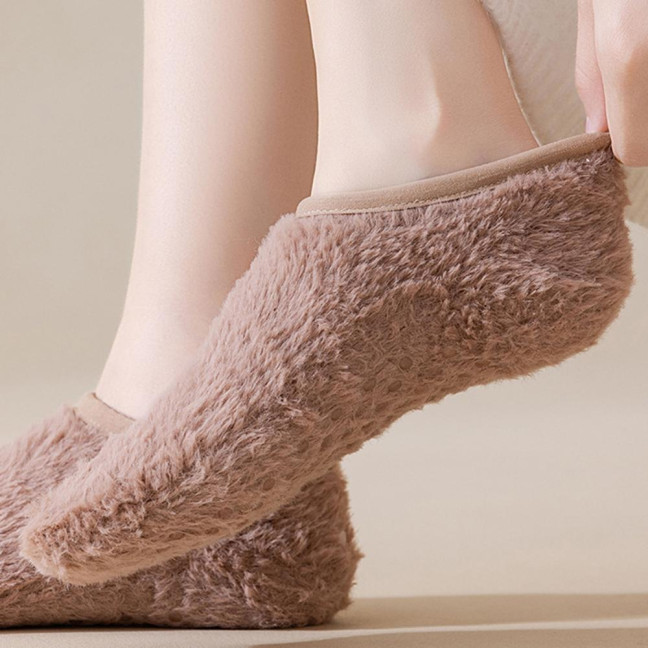 Winter Floor Socks Men Women Warm Plush Home Slipper Socks with Grips Low Cut Anti-Slip Ankle Socks for Indoor Living Room Bedroom 