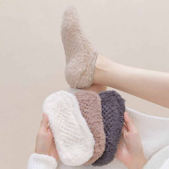 Winter Floor Socks Men Women Warm Plush Home Slipper Socks with Grips Low Cut Anti-Slip Ankle Socks for Indoor Living Room Bedroom 