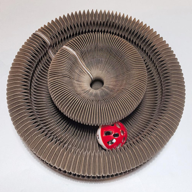 Flexible Accordion Cat Toy Changeable Cat Scratching Board with Bell Ball Portable Foldable Scratching Toy for Indoor Cats Entertainment Exercise