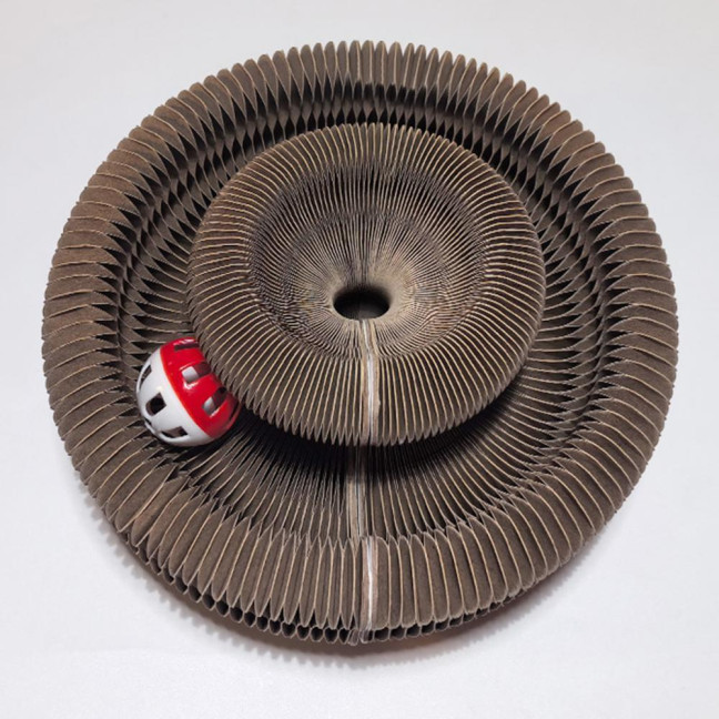 Flexible Accordion Cat Toy Changeable Cat Scratching Board with Bell Ball Portable Foldable Scratching Toy for Indoor Cats Entertainment Exercise